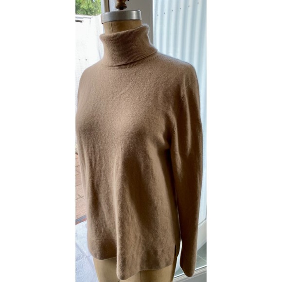 Neiman Marcus Camel 100% Cashmere Turtleneck Sweater Size XL - Picture 8 of 8